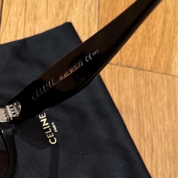CELINE - Round Cat-eye Black Sunglasses - Picture 5 of 9